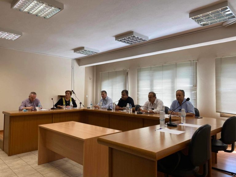 Φλώρινα: Κλιμάκιο αγροτών με τον βουλευτή Γ. Αντωνιάδη στον ΕΛΓΑ για τις αποζημιώσεις από το χαλάζι