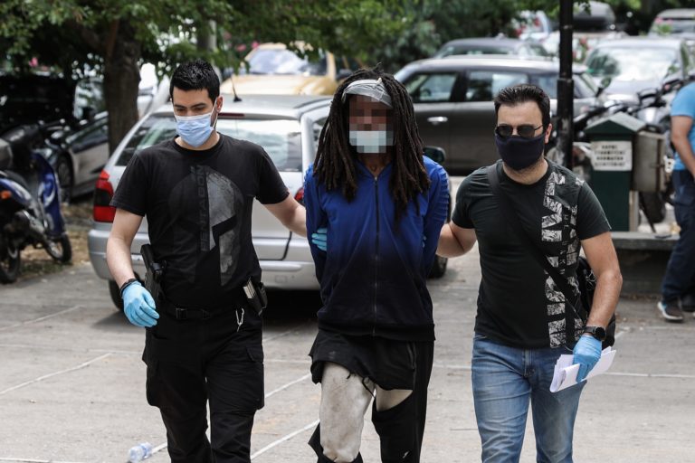 Προφυλακιστέος μετά την απολογία του ο Βρετανός που συνελήφθη στην Μαλακάσα για εμπρησμό