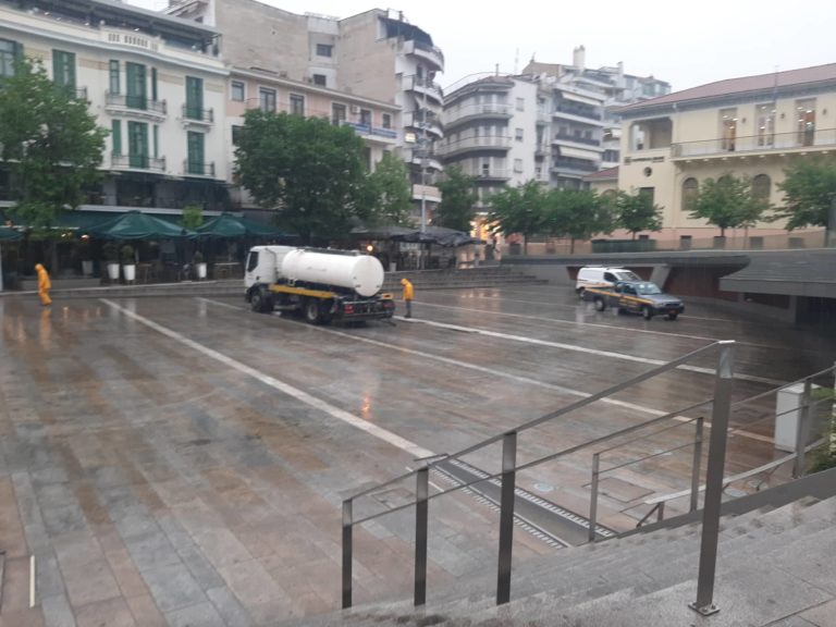 Kοζάνη: Σε επιφυλακή η Πολιτική Προστασία – Καταρρακτώδης βροχή στην πόλη
