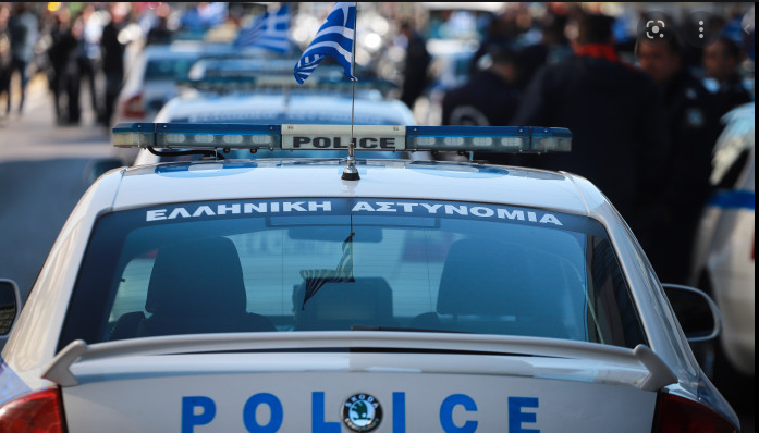 Αχαΐα: Πέταγε ναρκωτικά από το παράθυρο – Συνελήφθη στη θάλασσα