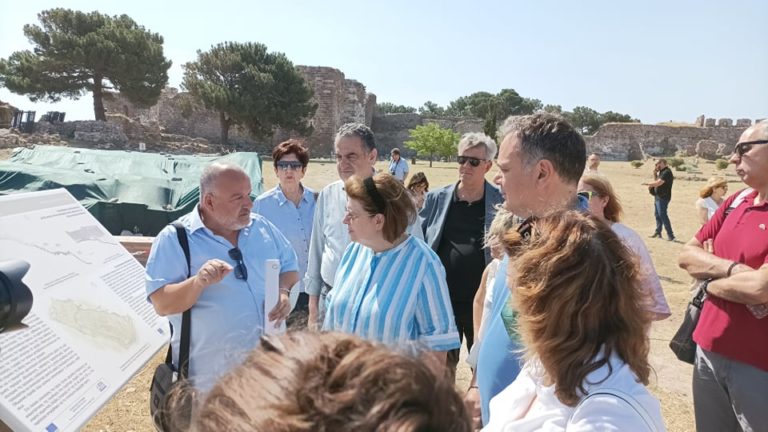 Λ. Μενδώνη: “Το κάστρο Μυτιλήνης, ένας ανοιχτός δημόσιος αρχαιολογικός χώρος αποδίδεται στους επισκέπτες του”