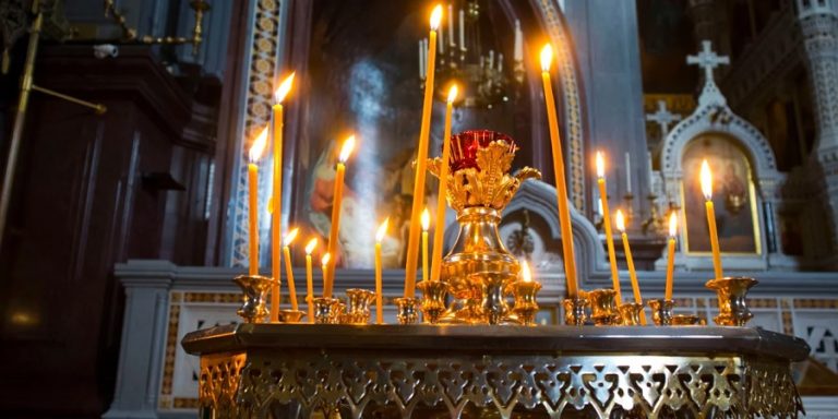 Λαντζόι: Έκλεψαν τάματα πιστών και 5 τενεκέδες λάδι