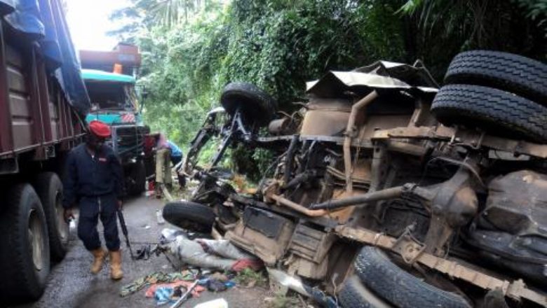 Καμερούν: Τουλάχιστον 13 νεκροί σε σύγκρουση λεωφορείου με φορτηγό