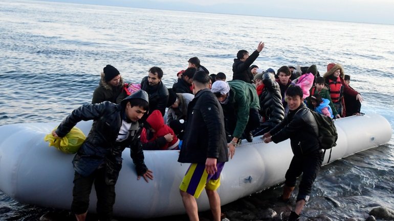 1422 χρόνια συνολική κάθειρξη σε 16 διακινητές παράτυπων μεταναστών