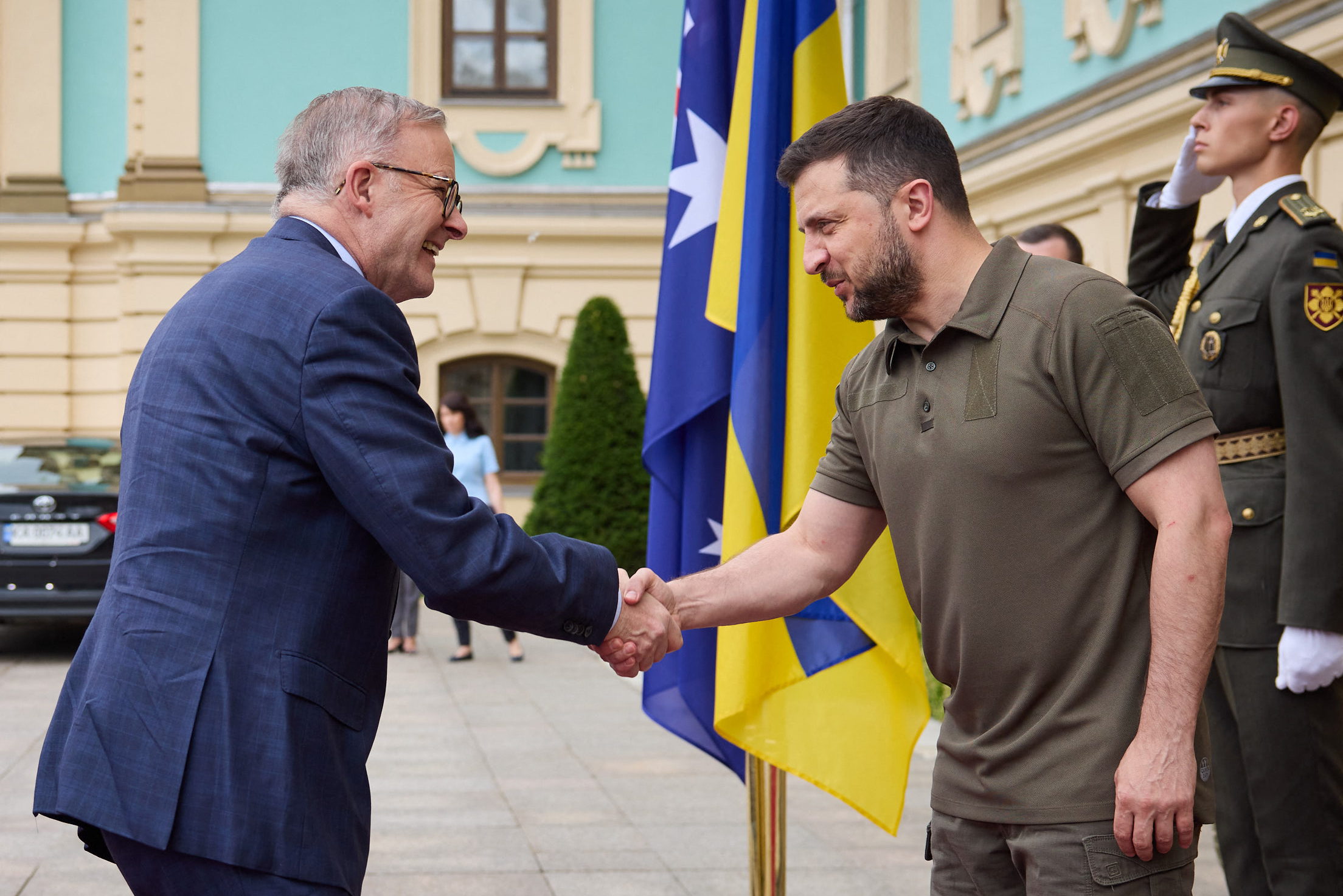 Αυστραλία: «Θα στηρίξουμε την Ουκρανία όσο χρειαστεί» δηλώνει από το Κίεβο ο Αυστραλός πρωθυπουργός