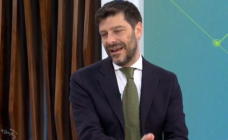 Γιατρομανωλάκης στην ΕΡΤ: Μέτρα στήριξης και κίνητρα για καλλιτέχνες, επαγγελματίες πολιτισμού, χειροτέχνες