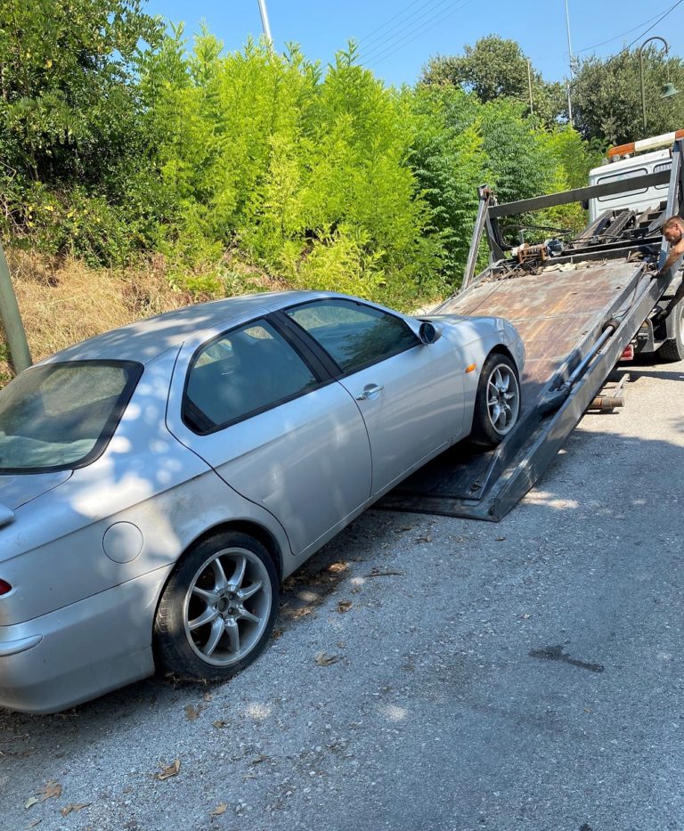 Εκστρατεία απομάκρυνσης εγκαταλελειμμένων οχημάτων από Δήμο Ζηρού