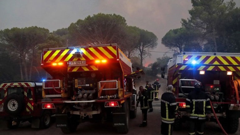 Γαλλία: Πολλές πυρκαγιές σε περιοχές του νότου – Πνέουν ισχυροί άνεμοι
