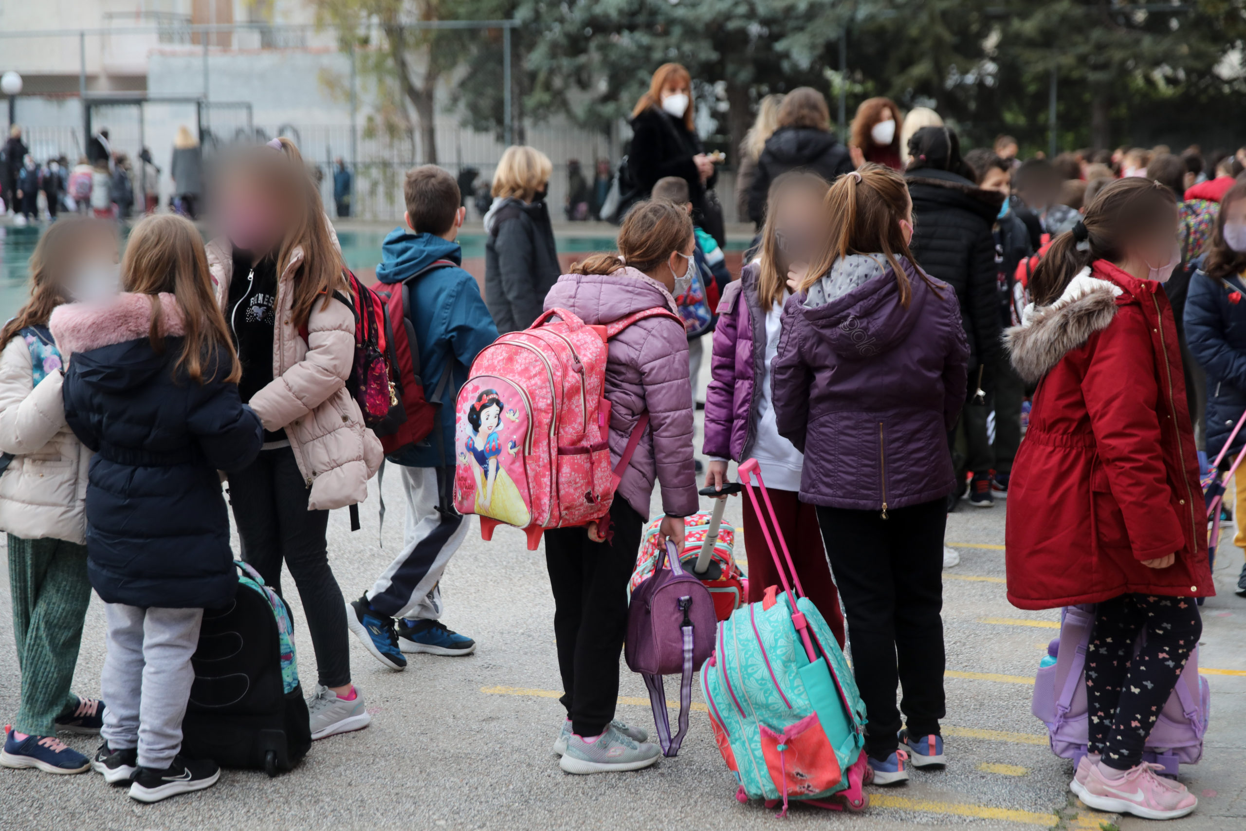 Περιφέρεια Αττικής: Πρωτοβουλία για δωρεάν μεταφορά περίπου 30.000 μαθητών σε δημόσια σχολεία