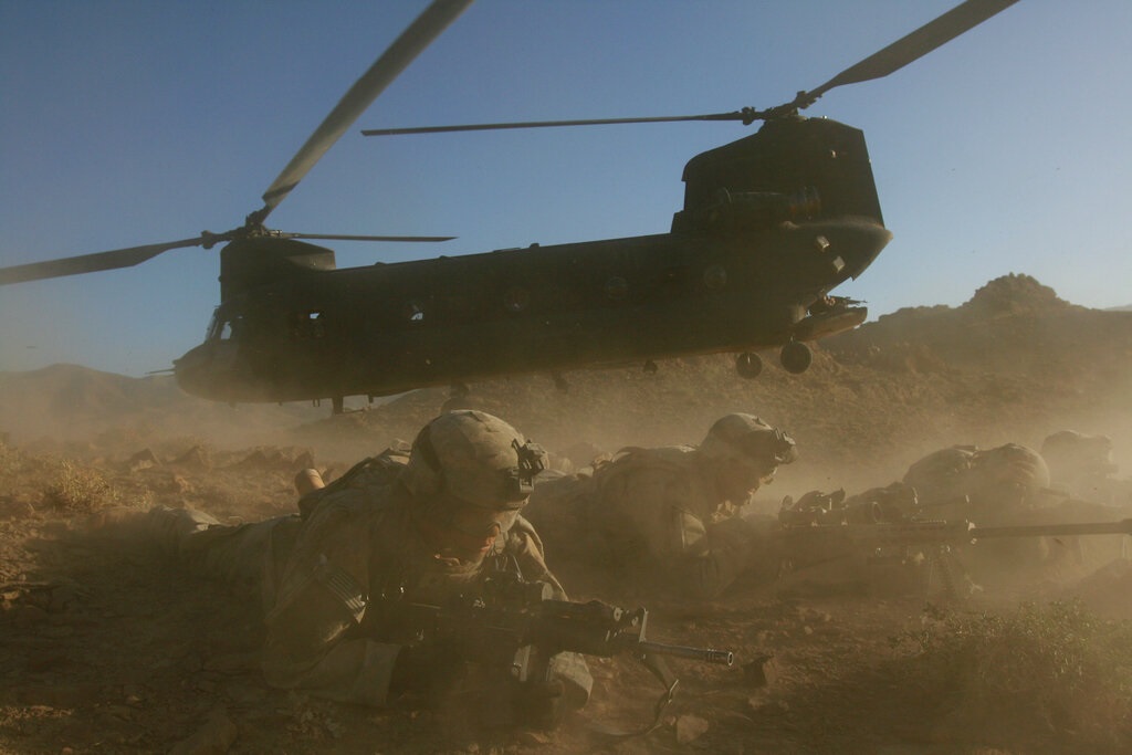 BBC: Ο βρετανικός στρατός φέρεται να διέπραξε εγκλήματα πολέμου στο Αφγανιστάν