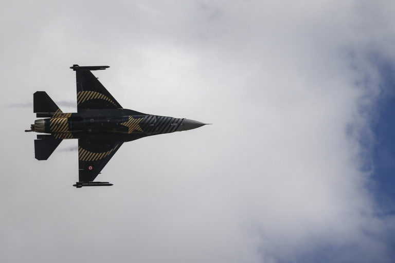 ΗΠΑ: Ούτε πώληση ούτε αναβάθμιση F-16 στην Τουρκία – Αμερικανοί βουλευτές αντιστέκονται στον «πραγματισμό» Μπάιντεν