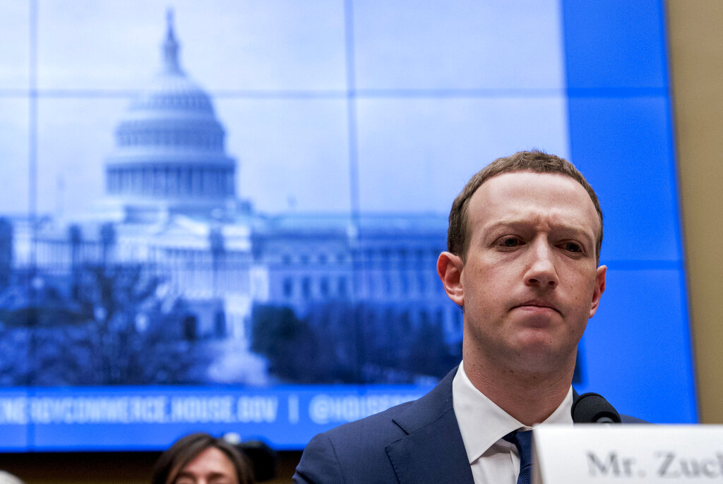 Meta: Χάνει 2,8 δισεκατομμύρια δολάρια καθώς τα έσοδα του Facebook πέφτουν για πρώτη φορά