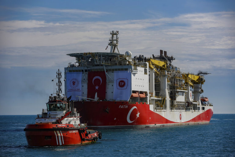 Αλ. Δεσποτόπουλος: Πιθανόν ο Ερντογάν να χρησιμοποιήσει ερευνητικό σκάφος για να υπενθυμίσει τις διεκδικήσεις του (video)