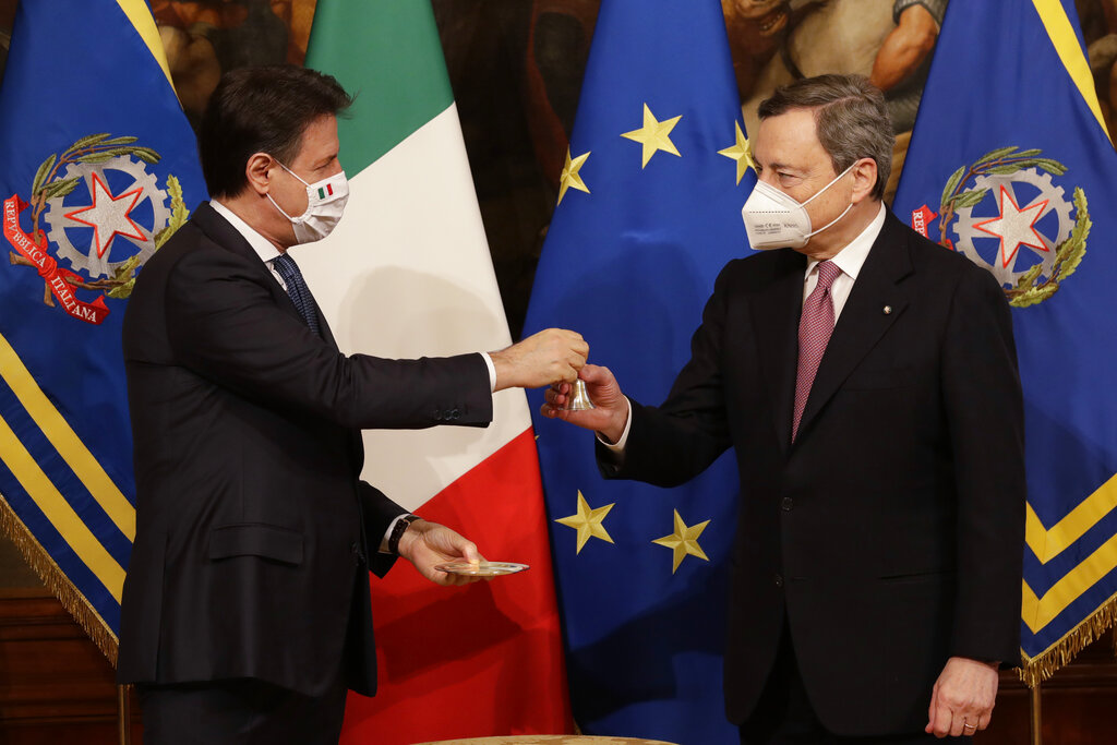 Ιταλία: Υπό όρους παραμένει το Κίνημα 5 Αστέρων στην Κυβέρνηση Ντράγκι… αλλά για πόσο;