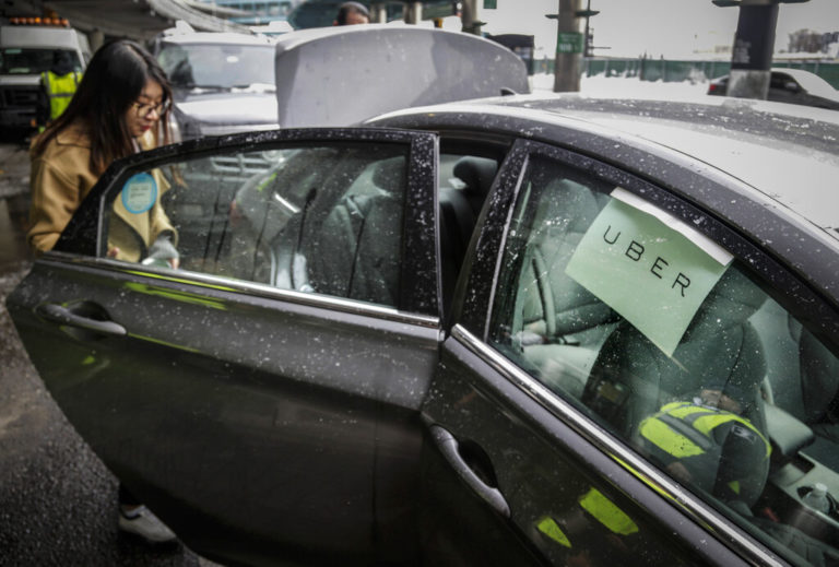 Το «βαθύ λαρύγγι» της Uber – Οι εκ των έσω αποκαλύψεις για το σκληρό λόμπινγκ