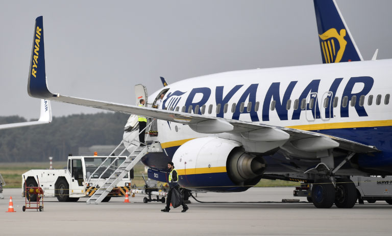 Ισπανία: Τα πληρώματα καμπίνας της Ryanair προγραμματίζουν απεργία 12 ημερών τον Ιούλιο