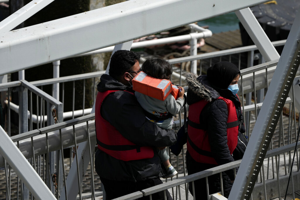 Δεκαέξι νεκροί από ανατροπή σκάφους που μετέφερε μετανάστες από την Αϊτή στις Μπαχάμες