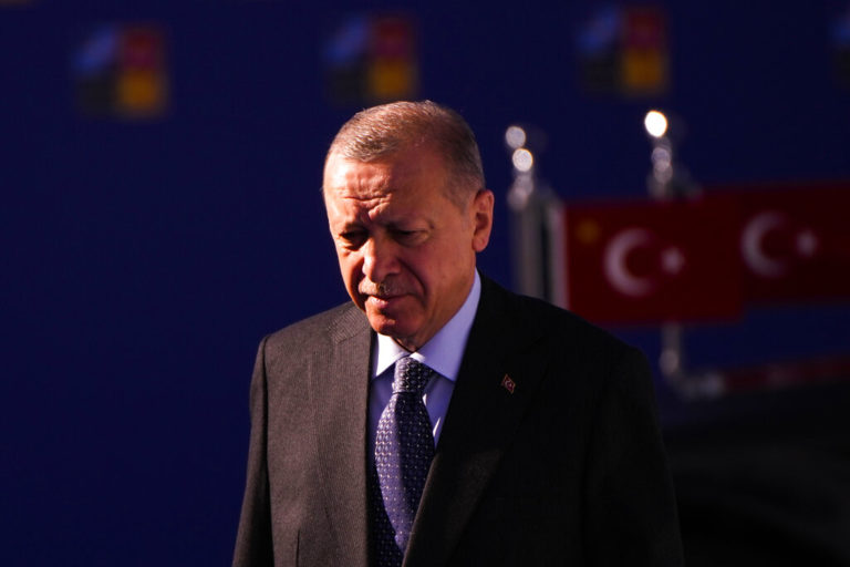 Β. Πολίτης, υποναύαρχος ε.α.: Συστηματικά η Τουρκία θέλει να αμφισβητήσει την κυριαρχία μας (video)