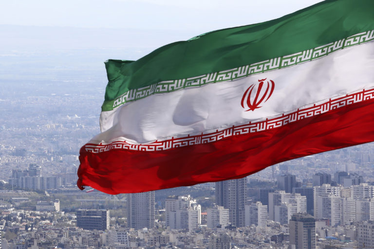 Η Τεχεράνη καταδικάζει τη διακοπή διπλωματικών σχέσεων με τα Τίρανα