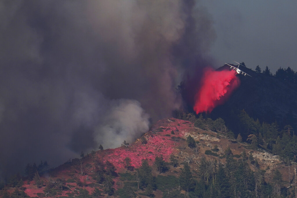 Καλιφόρνια: Καλύτερη η εικόνα της πυρκαγιάς στο πάρκο Γιοσέμιτι