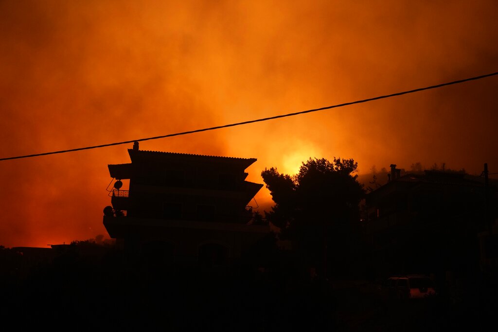 Φωτιά στην Πεντέλη: Τι αναφέρουν τα διεθνή ΜΜΕ