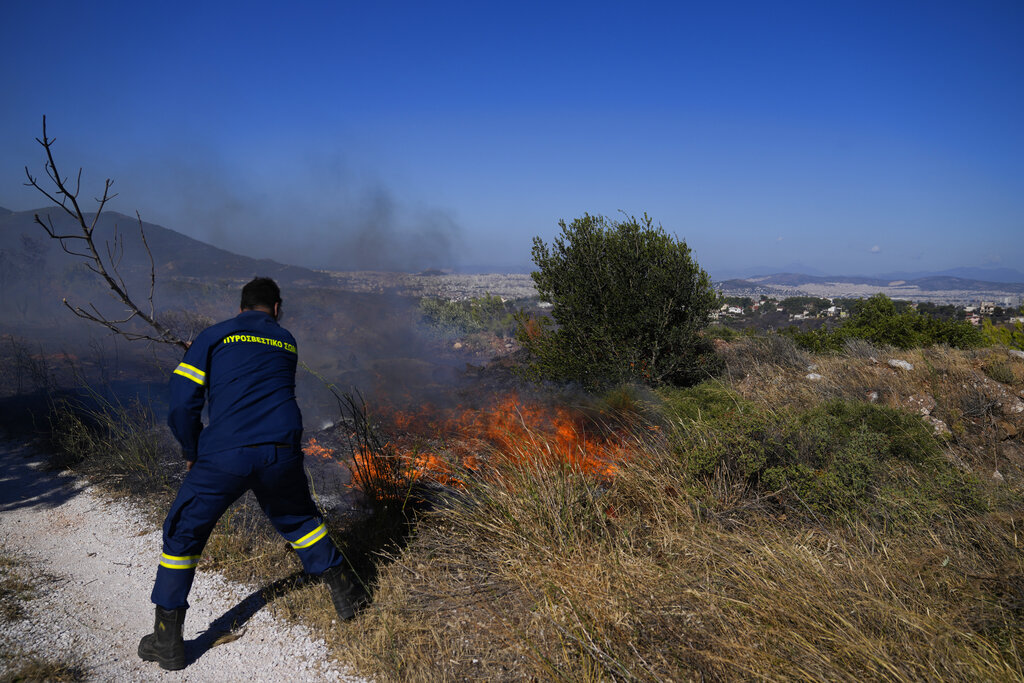 Αυξημένος ο κίνδυνος πυρκαγιάς και αύριο Σάββατο 23 Ιουλίου 2022