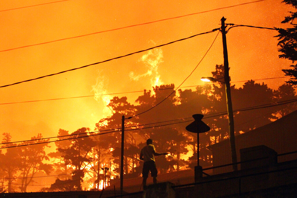Πορτογαλία: Αντιμέτωπη με παρατεταμένο κύμα καύσωνα και δασικές πυρκαγιές
