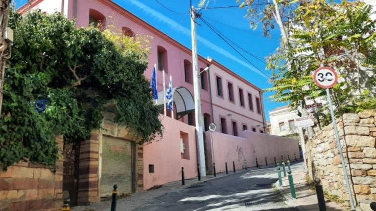 Χίος: Κλειστή οδός λόγω κατεδάφισης ακινήτου