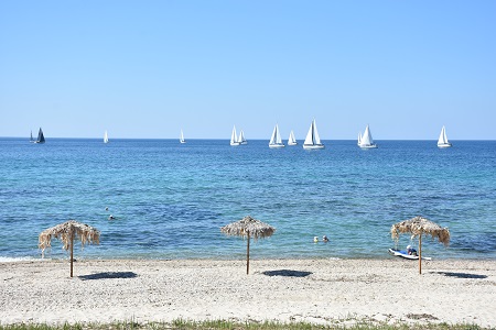 Οι παραλίες της Ροδόπης, καταφύγια δροσιάς για ντόπιους και επισκέπτες