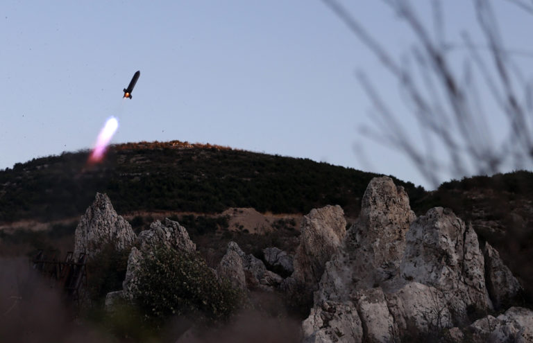 Συρία: Δύο νεκροί και 12 τραυματίες σε επιδρομή με στόχο τελετή εγκαινίων εκκλησίας