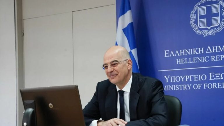 Ο Νίκος Δένδιας προγραμματίζει επίσκεψη στην Αυστραλία