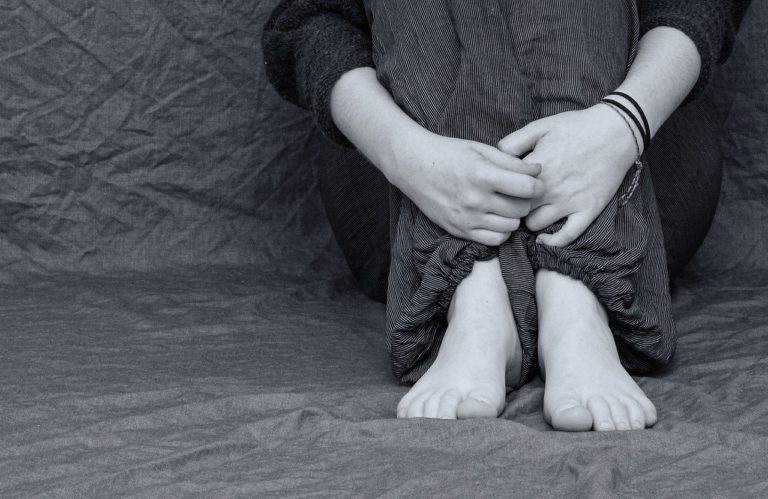 Μελέτη: Δεν υπάρχουν σαφείς ενδείξεις ότι η κατάθλιψη προκαλείται από χαμηλά επίπεδα σεροτονίνης