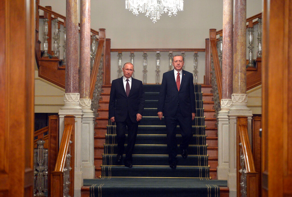 Τηλεφωνική επικοινωνία Ερντογάν – Πούτιν για Συρία και ουκρανικά σιτηρά