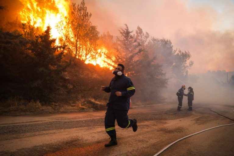 Υπηρεσίες ψυχολογικής υποστήριξης στους πληγέντες από την πυρκαγιά στην Αττική