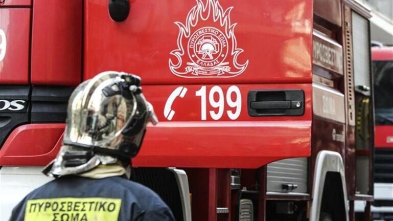 Φωτιά ξέσπασε πριν από λίγο σε διώροφη κατοικία στην Επανομή Θεσσαλονίκης