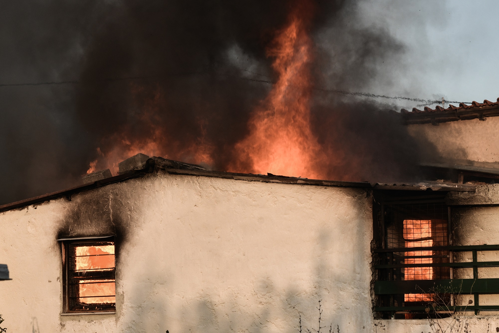 Ευαγγ. Μπουρνούς: Ίσως να έχουν καεί περισσότερα από 10 σπίτια στο Ντράφι (video)