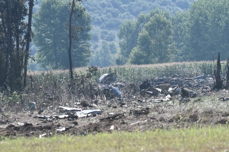 Συντριβή Antonov: Πραγματοποιείται έλεγχος τοξικότητας στην περιοχή – «Όλο το πλήρωμα νεκρό»