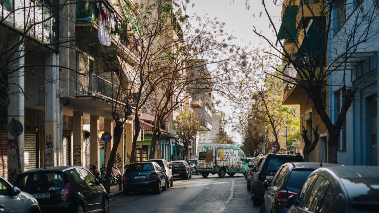 Φοιτητικό σπίτι: Οι 22 εναλλακτικές περιοχές αναζήτησης με στόχο τη συγκατοίκηση – Συγκριτικοί πίνακες ενοικίων