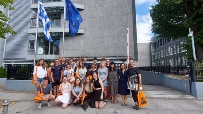 4ος Διαγωνισμός Αρχαίων Ελληνικών της Ελληνικής Πρεσβείας στο Βερολίνο:  «200 Χρόνια Ερρίκος Σλήμαν: Ο Ερρίκος Σλήμαν στα ίχνη του Ομήρου»