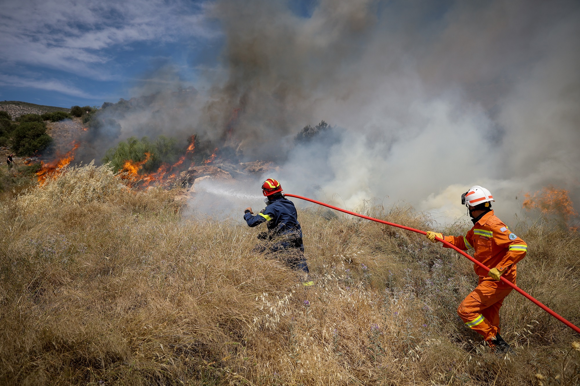 Πολύ αυξημένος κίνδυνος πυρκαγιών την Κυριακή – Ξένες δυνάμεις θα συνδράμουν στις επιχειρήσεις