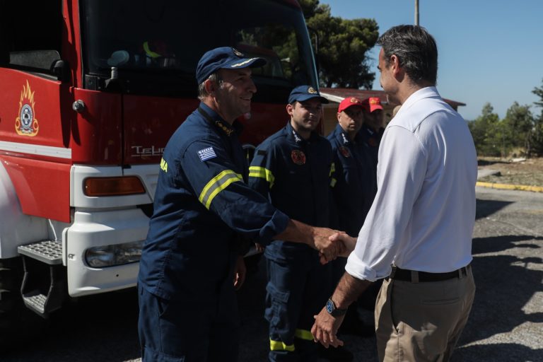 ΣΥΡΙΖΑ: Ο κ. Μητσοτάκης πήγε στην Πεντέλη με 15 συνοδευτικά και 5 θωρακισμένα