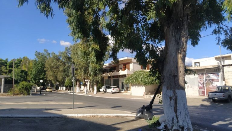 Χανιά: Διασωληνώθηκε 22χρονος οδηγός μηχανής μετά από τροχαίο τη νύχτα