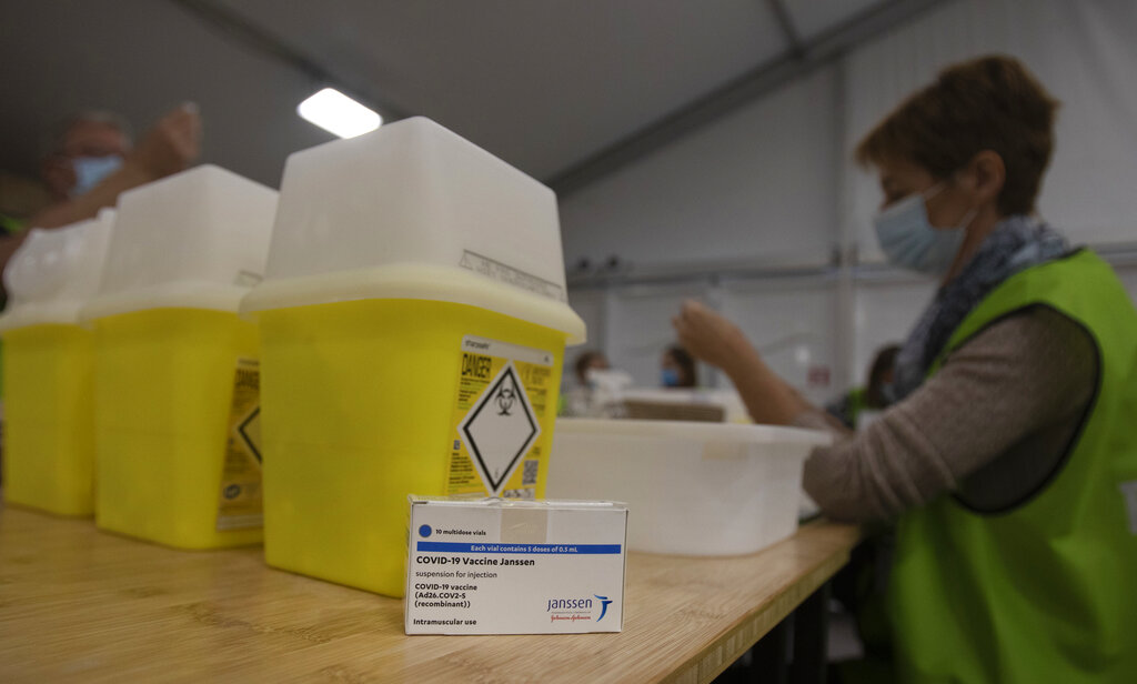 Κορονοϊός: Θα έχουμε σύντομα ένα εμβόλιο που να μας καλύπτει από όλες τις παραλλαγές