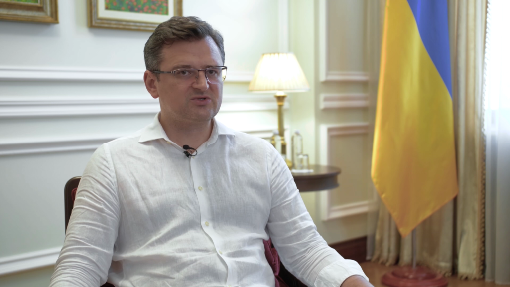 Aποκλειστικά στην ΕΡΤ o Ντμίτρι Κουλέμπα: Το τέλος του πολέμου θα είναι η νίκη της Ουκρανίας