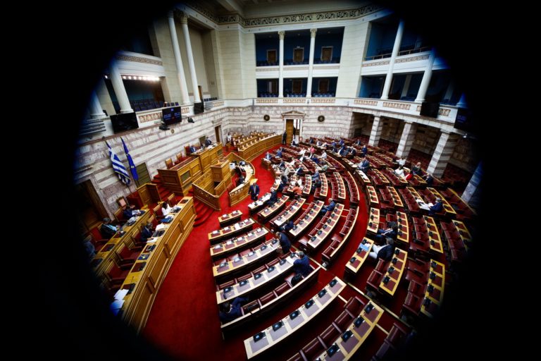 Βουλή: Στην ολομέλεια το σ/ν του Υπ. Παιδείας για τα ΑΕΙ – Ομιλία πρωθυπουργού, παρεμβάσεις αρχηγών