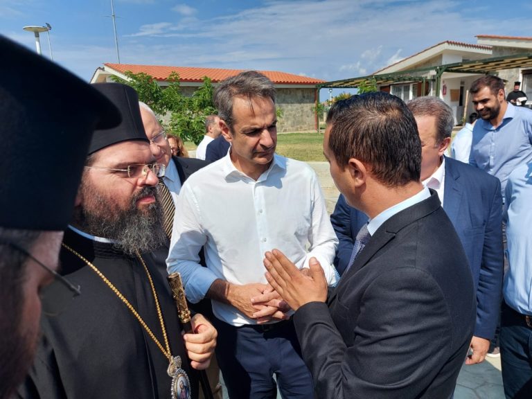 Ο διάλογος του δημάρχου Ιάσμου με τον πρωθυπουργό Κ. Μητσοτάκη στα εγκαίνια των κατασκηνώσεων