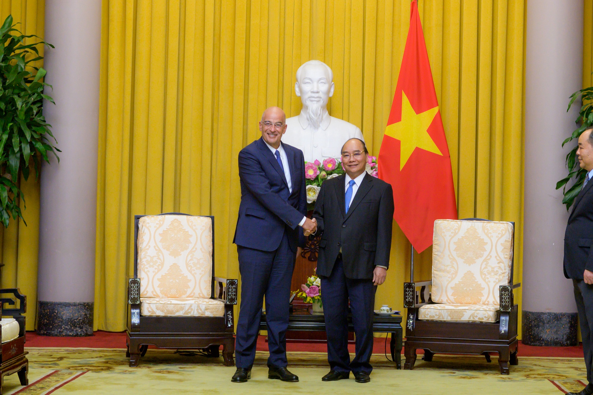 ΥΠΕΞ: Γόνιμη συζήτηση Ν. Δένδια με τον Πρόεδρο του Βιετνάμ για σύσφιξη διμερών σχέσεων σε όλους τους τομείς