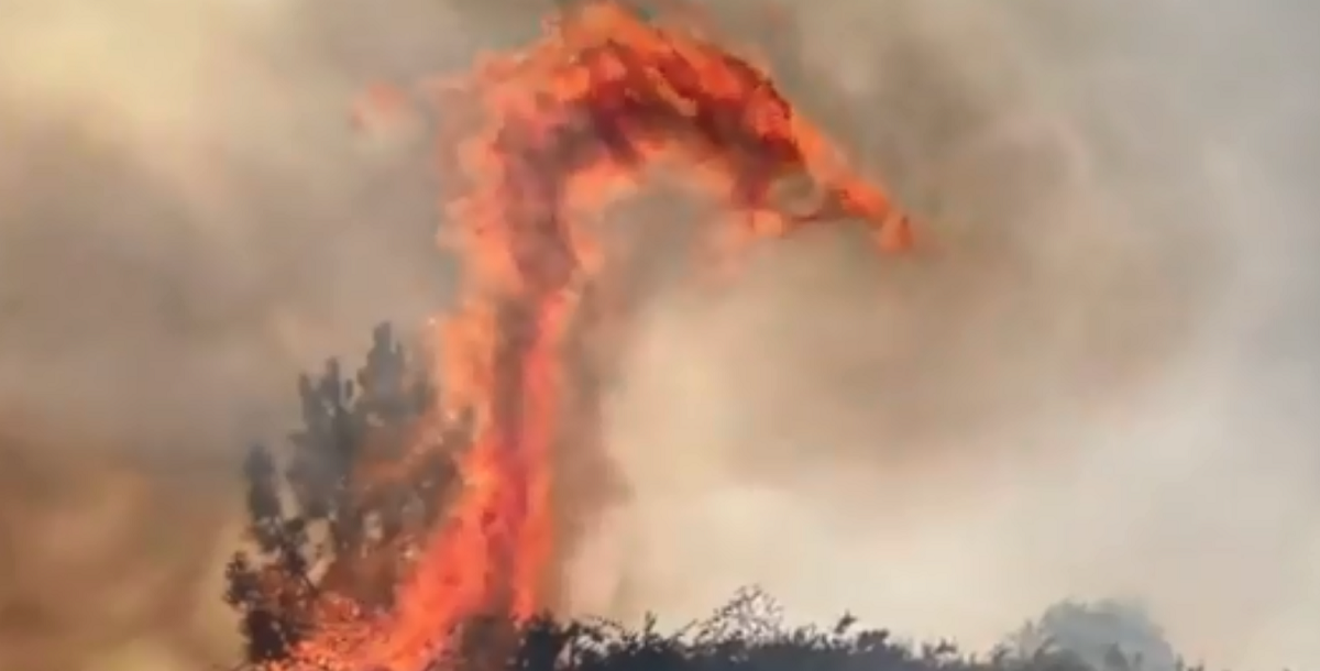 Γαλλία: Για «δράκους από φωτιά» προειδοποιούν οι Αρχές (video)