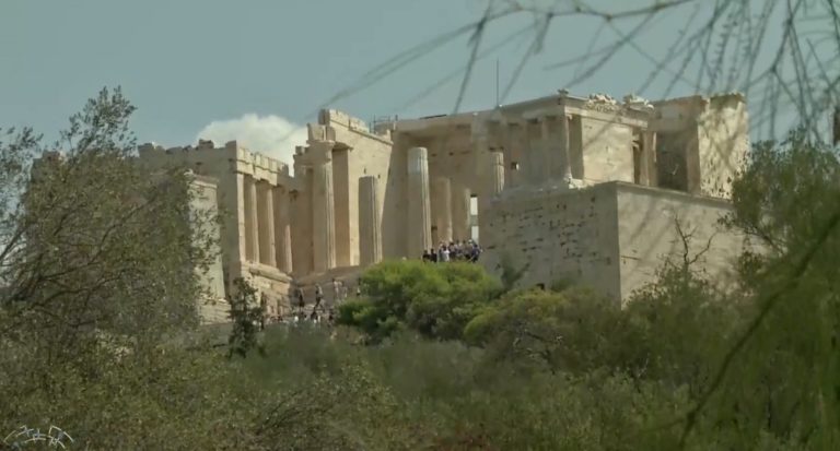 Ρεκόρ επισκεπτών φέτος στην Ακρόπολη