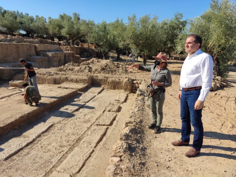 Καλαμάτα: Την ανασκαφή στην Αρχαία Θουρία επισκέφθηκε ο δήμαρχος Θ. Βασιλόπουλος